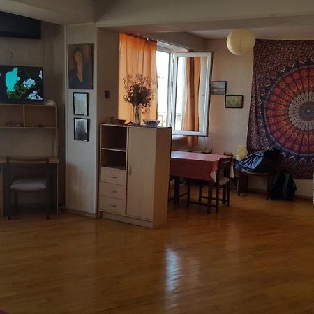 Good Apartment Tbilisi ภายนอก รูปภาพ