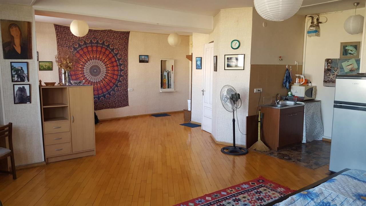 Good Apartment Tbilisi ภายนอก รูปภาพ